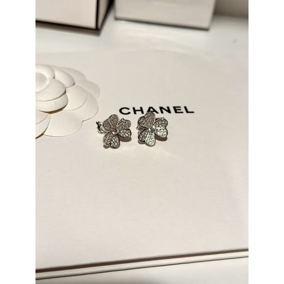 Frivole earrings large model in silver - Picture 2 of 6